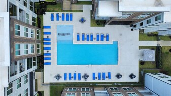 4840 N Shepherd Dr in Houston, TX - Building Photo
