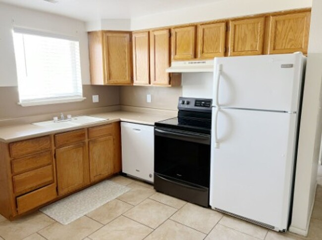 property at 401 900 E