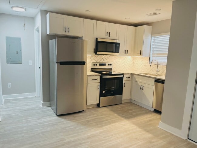 property at 797-803 Pryor St SW
