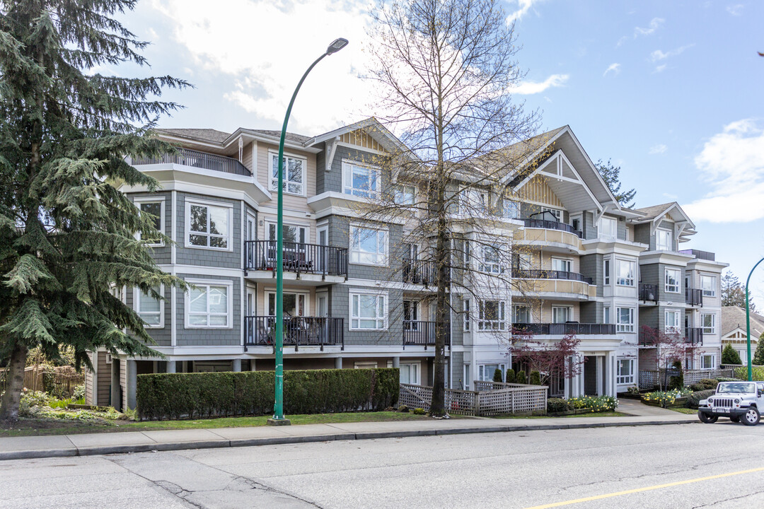 2288 Chesterfield Av in North Vancouver, BC - Building Photo