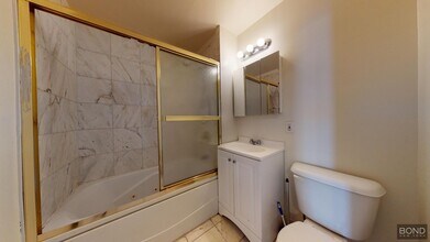 342 W 47th St in New York, NY - Building Photo - Building Photo