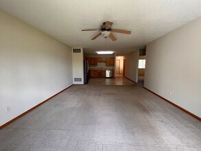 309 Williamsburg Pl in New Richmond, WI - Building Photo - Building Photo