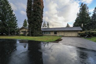 2341 Cascade Way in Longview, WA - Building Photo