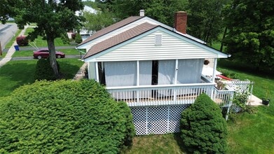 6 Clinton Ct in Monroe, NY - Building Photo - Building Photo