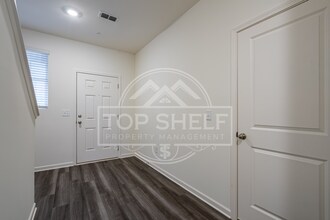 2010 Ayla Dr in Douglasville, GA - Building Photo - Building Photo