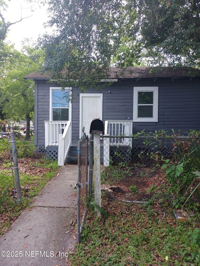 property at 3323 Stuart St