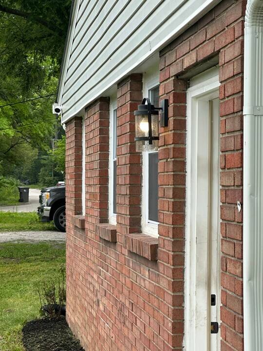 4233 E 38th St in Indianapolis, IN - Building Photo