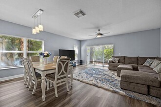 13426 Georgian Ct in Wellington, FL - Building Photo - Building Photo