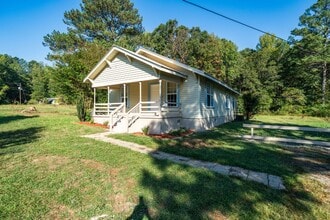 2363 Florida Rd in Pell City, AL - Building Photo - Building Photo