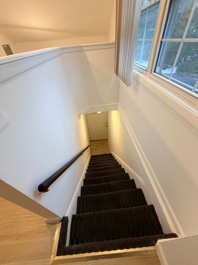 131 Pine St in Montclair, NJ - Building Photo - Building Photo