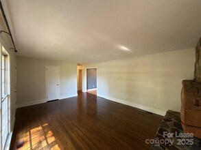 2209 Stonewood Dr in Charlotte, NC - Building Photo - Building Photo