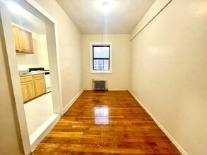 1166 E 215th St in Bronx, NY - Building Photo - Building Photo