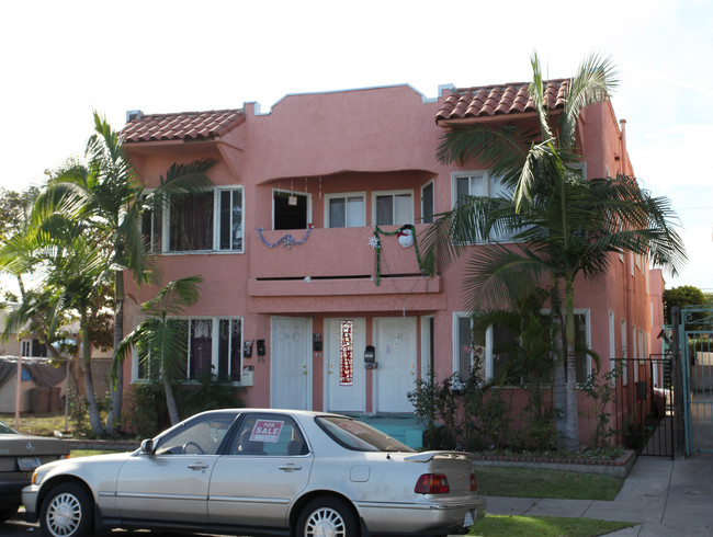 1017-1019 Orizaba Ave in Long Beach, CA - Building Photo - Building Photo