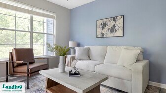 100 Peyton Pl SW in Atlanta, GA - Building Photo