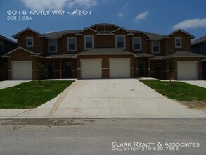 6015 Karly Way-Unit -#101 in San Antonio, TX - Building Photo - Building Photo