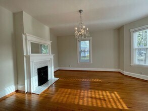 409 N Mecklenburg Ave in South Hill, VA - Building Photo - Building Photo