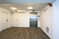 277 Krams Ave photo'