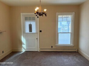 212 Montour St N in Montoursville, PA - Foto de edificio - Building Photo