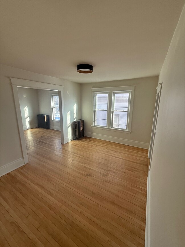 664 Aurora Ave, Unit 2 in St. Paul, MN - Building Photo - Building Photo