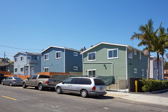 744-746 1/2 W 4th St. in San Pedro, CA - Building Photo - Building Photo