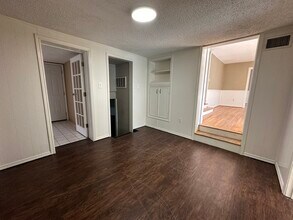 2504 25th St in Lubbock, TX - Foto de edificio - Building Photo