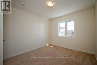 1646 Gainer Cres in Milton, ON - Building Photo - Building Photo