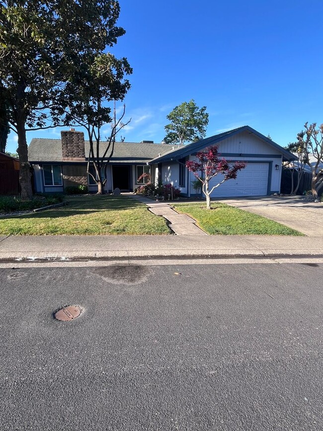property at 423 Dawnridge Rd