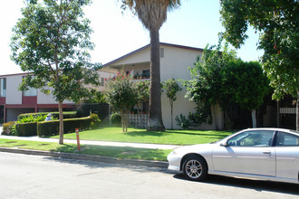 327 Geneva St in Glendale, CA - Building Photo - Building Photo