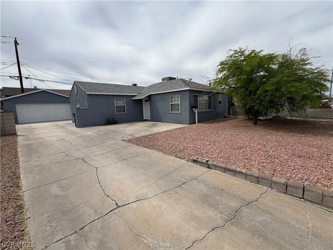 111 Dogwood St in Henderson, NV - Building Photo - Building Photo