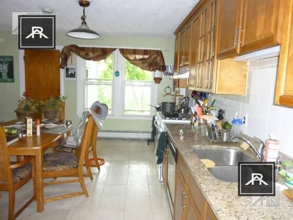 property at 9 High St Pl