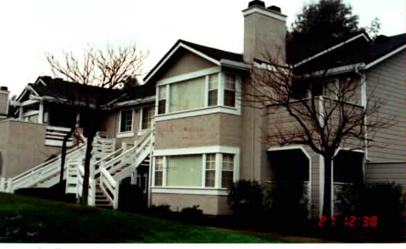 Raintree Apartments in Fairfield, CA - Building Photo