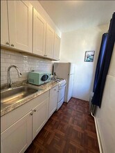1492 1st Ave in New York, NY - Building Photo - Building Photo
