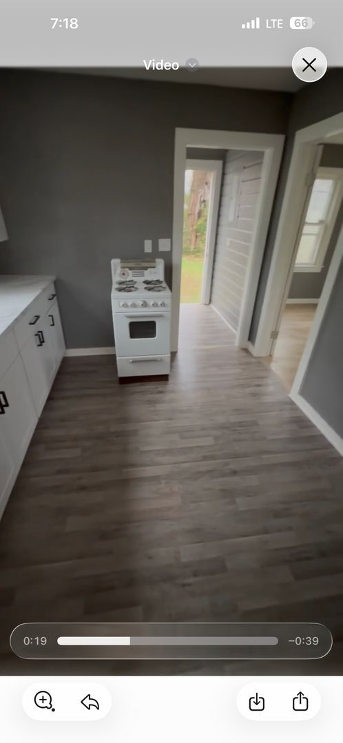 1406 N Ash St in Nevada, MO - Building Photo - Building Photo