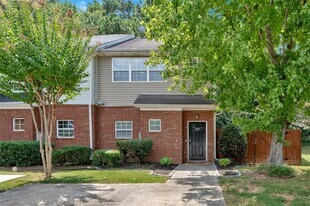 1543 Springleaf Cove SE in Smyrna, GA - Building Photo