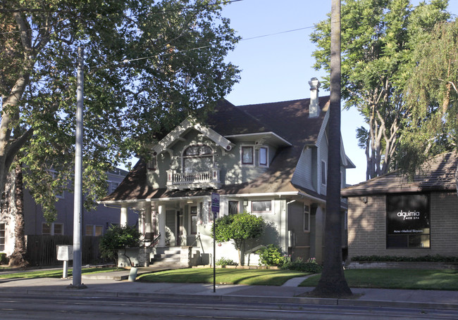 629 N 1st St in San Jose, CA - Foto de edificio - Building Photo