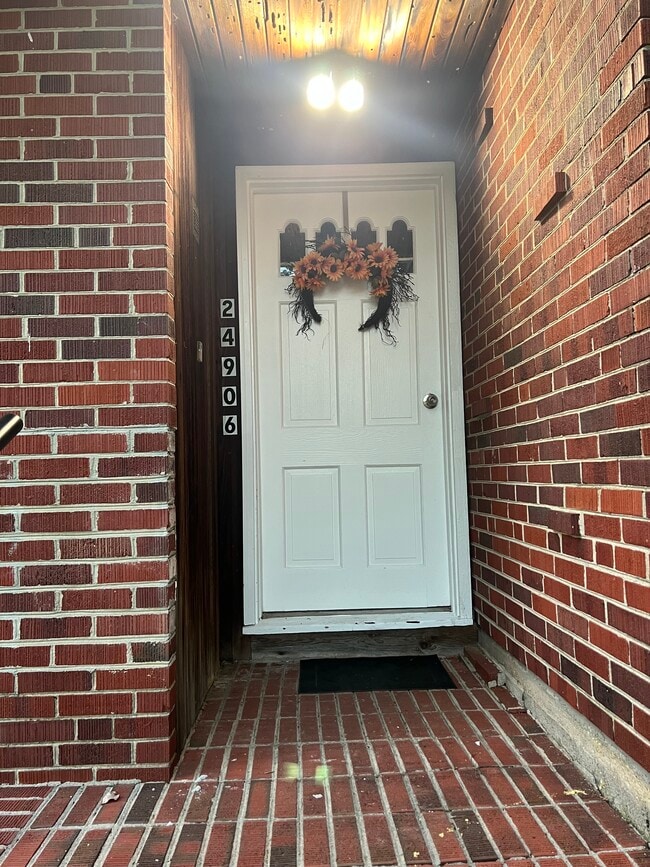 property at 24906 Lambs Meadow Rd