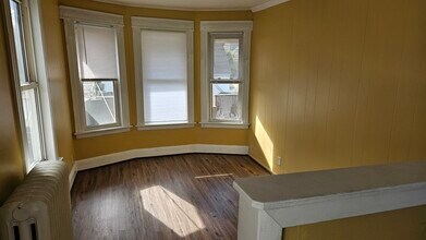 51 Norman St, Unit #2 in Waterbury, CT - Building Photo - Building Photo