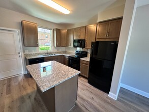 300 Gardenview Ln in Summerville, SC - Building Photo - Building Photo