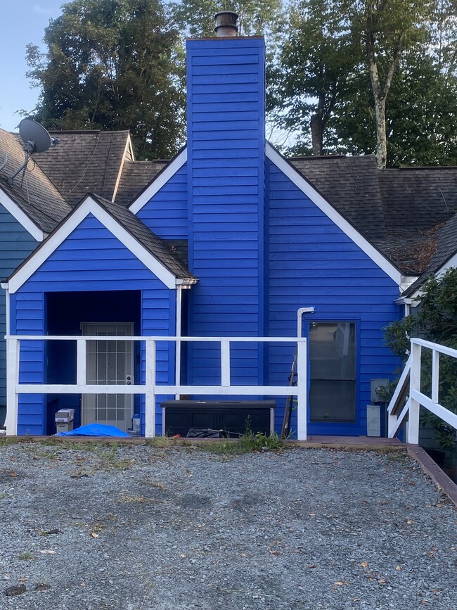 property at 13 Fox Rdg