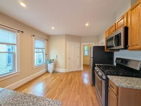 38 Gold Star Rd, Unit 1 in Cambridge, MA - Building Photo - Building Photo