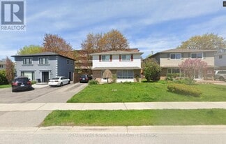523 Rupert Ave in Whitchurch-Stouffville, ON - Building Photo