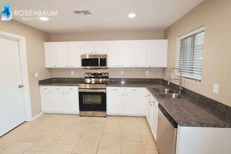 1746 E Desert Moon Trail in Queen Creek, AZ - Foto de edificio - Building Photo