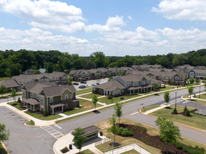 Iris at Park Pointe in Griffin, GA - Building Photo - Building Photo