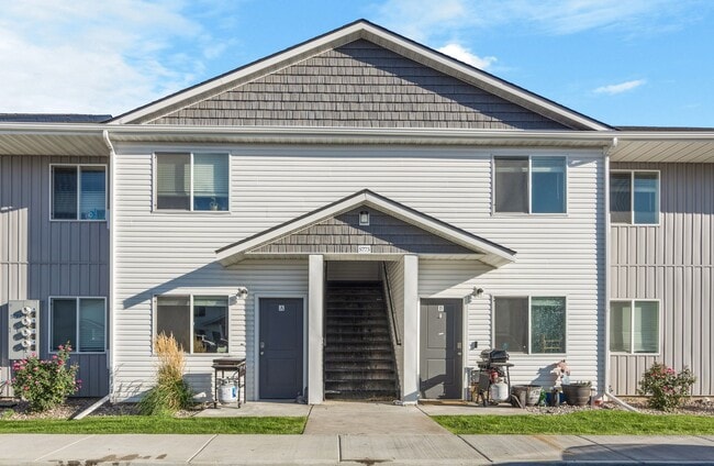 property at 5741 S 5th Ave