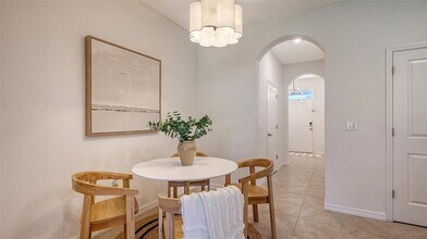 8612 Milestone Dr in Sarasota, FL - Building Photo - Building Photo