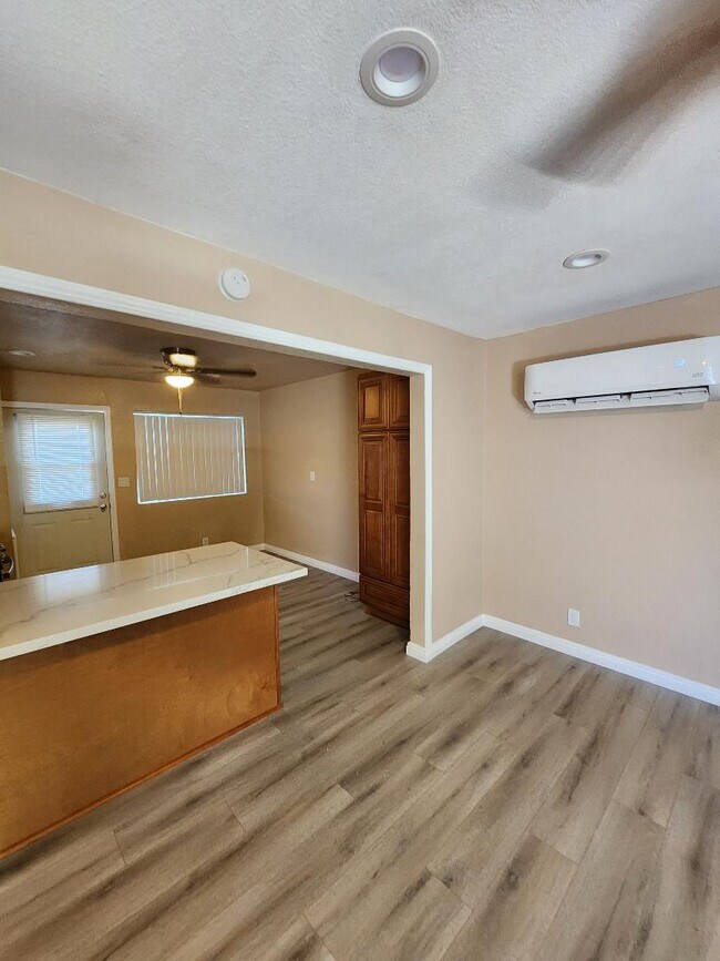 1045 Walnut St Rentals in Tustin, CA