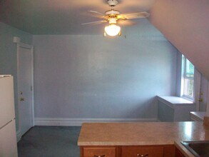 600 S Dallas Ave, Unit 3 in Pittsburgh, PA - Building Photo - Building Photo