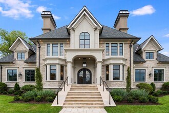 506 Franklin Rd in Brentwood, TN - Building Photo - Building Photo