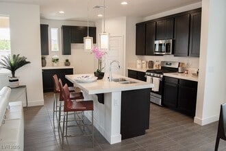 4293 Paragon Highlands Ave in Las Vegas, NV - Building Photo - Building Photo