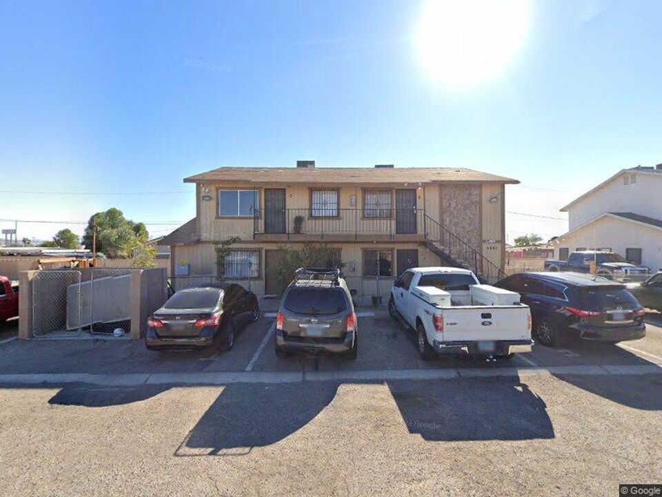 4981 Apollostar Ct in Las Vegas, NV - Foto de edificio